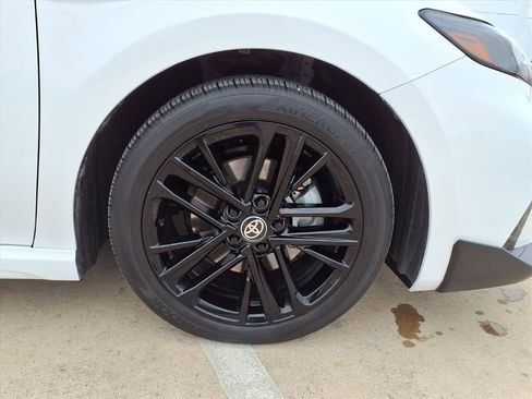Certified 2025 Toyota Camry SE image 9