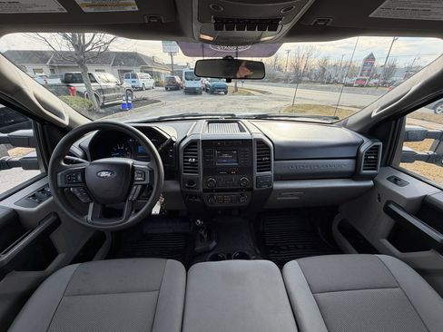 Used 2019 Ford F350 XL w/ Power Equipment Group image 26