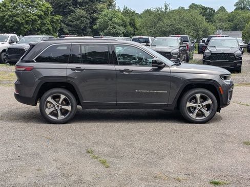 New 2026 Jeep Grand Cherokee Limited AWD/4WD image 2