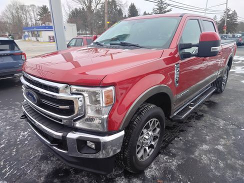 Used 2021 Ford F250 Lariat image 2