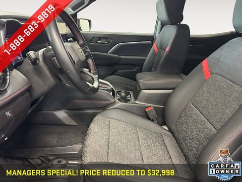 Used 2023 Chevrolet Colorado Z71 w/ Z71 Convenience Package 2 AWD/4WD image 11