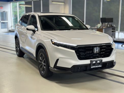 New 2026 Honda CR-V EX-L image 3