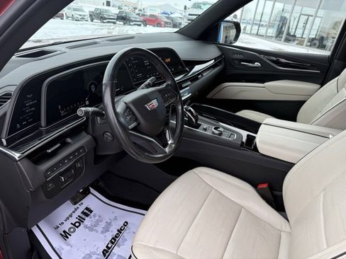 Used 2021 Cadillac Escalade Sport w/ Driver Assist Tech Package image 18