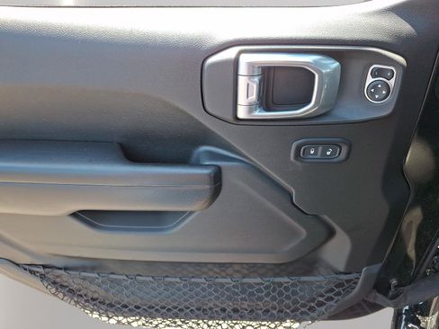 Used 2021 Jeep Wrangler Unlimited Sport AWD/4WD image 48