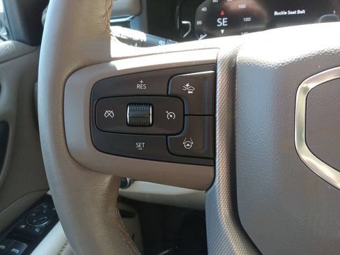 Used 2023 GMC Yukon XL Denali w/ Denali Reserve Package AWD/4WD image 21