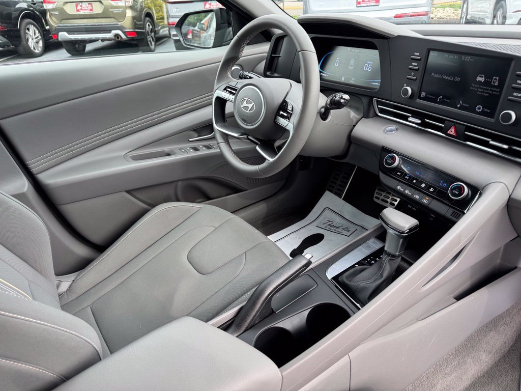 Used 2026 Hyundai Elantra Sport FWD image 30