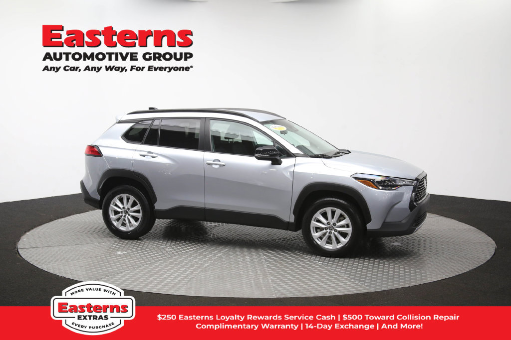 Used 2025 Toyota Corolla Cross LE FWD image 46