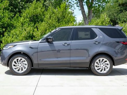 New 2026 Land Rover Discovery S AWD/4WD image 15