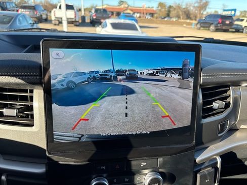 Used 2024 Ford Expedition XLT image 21