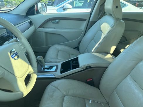Used 2011 Volvo XC70 3.2 FWD image 7