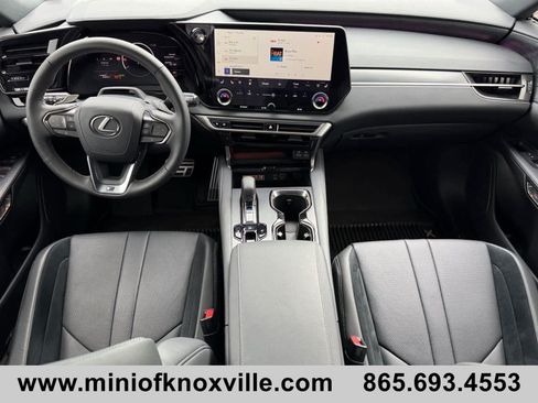Used 2025 Lexus RX 500h F Sport image 16
