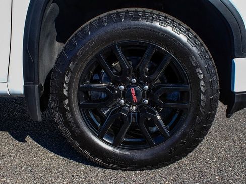 Used 2024 GMC Sierra 1500 Elevation image 7