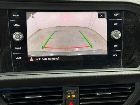 Used 2023 Volkswagen Jetta SEL image 33