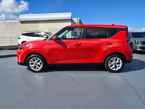 Certified 2023 Kia Soul LX w/ Option Group 015 FWD image 8