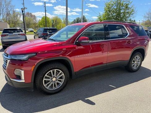 Certified 2023 Chevrolet Traverse LT FWD image 7