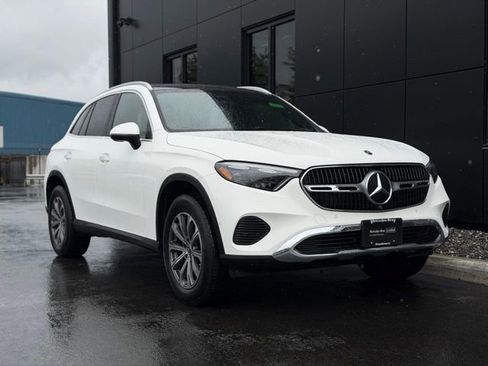 Certified 2025 Mercedes-Benz GLC 300 4MATIC image 9