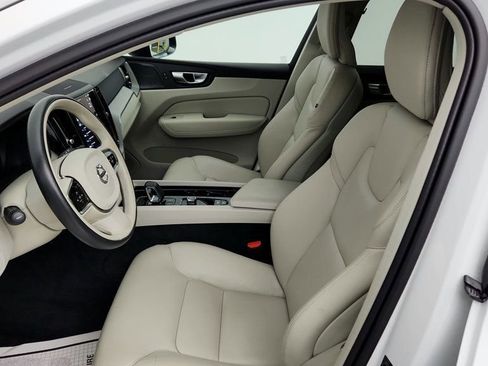 Used 2024 Volvo XC60 T8 Plus image 20