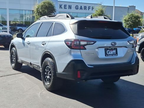 Used 2021 Subaru Outback Premium AWD/4WD image 6