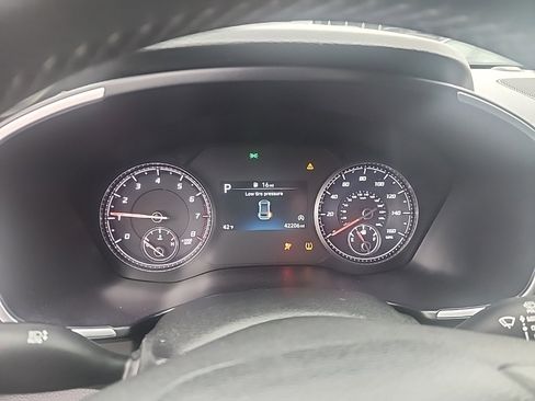 Used 2023 Hyundai Santa Fe SEL image 5