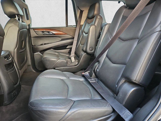 Used 2020 Cadillac Escalade 2WD image 19