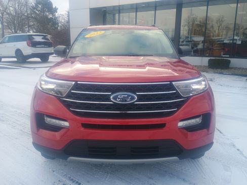 Certified 2023 Ford Explorer XLT w/ Equipment Group 202A image 2