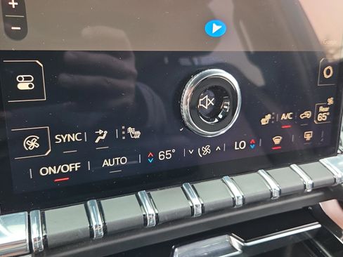 Used 2025 GMC Yukon Denali image 26