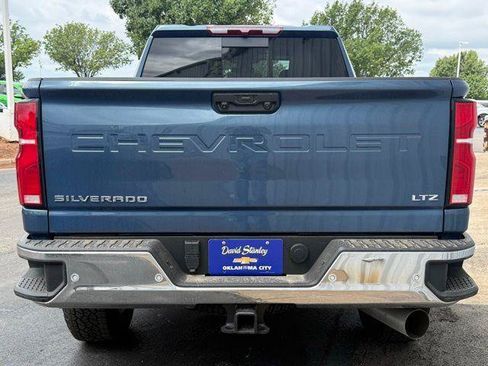 Used 2026 Chevrolet Silverado 2500 LTZ w/ LTZ Convenience Package AWD/4WD image 14