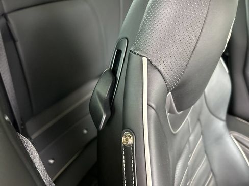 Used 2019 Ferrari Portofino RWD image 39