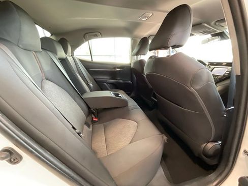 Used 2019 Toyota Camry LE FWD image 19