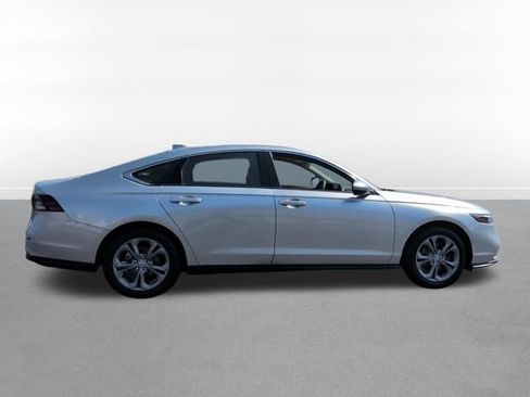 Used 2024 Honda Accord EX image 3