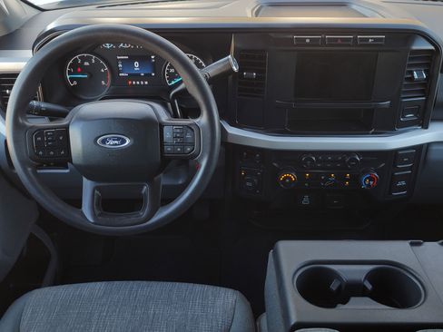 Used 2024 Ford F250 XLT image 12