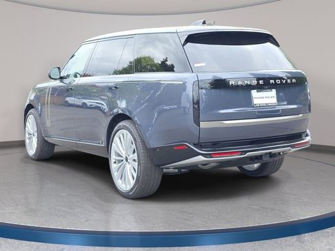 New 2026 Land Rover Range Rover Long Wheelbase SE AWD/4WD image 7