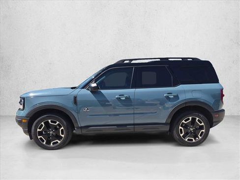 Used 2023 Ford Bronco Sport Outer Banks w/ Tech Package AWD/4WD image 9