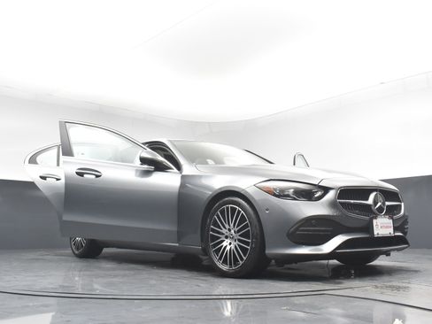 Used 2022 Mercedes-Benz C 300 4MATIC Sedan w/ Exclusive Trim Package image 33