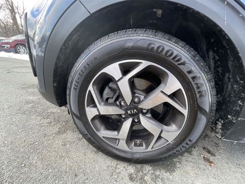 Used 2020 Kia Sportage LX image 24