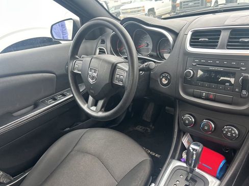Used 2013 Dodge Avenger SE image 19