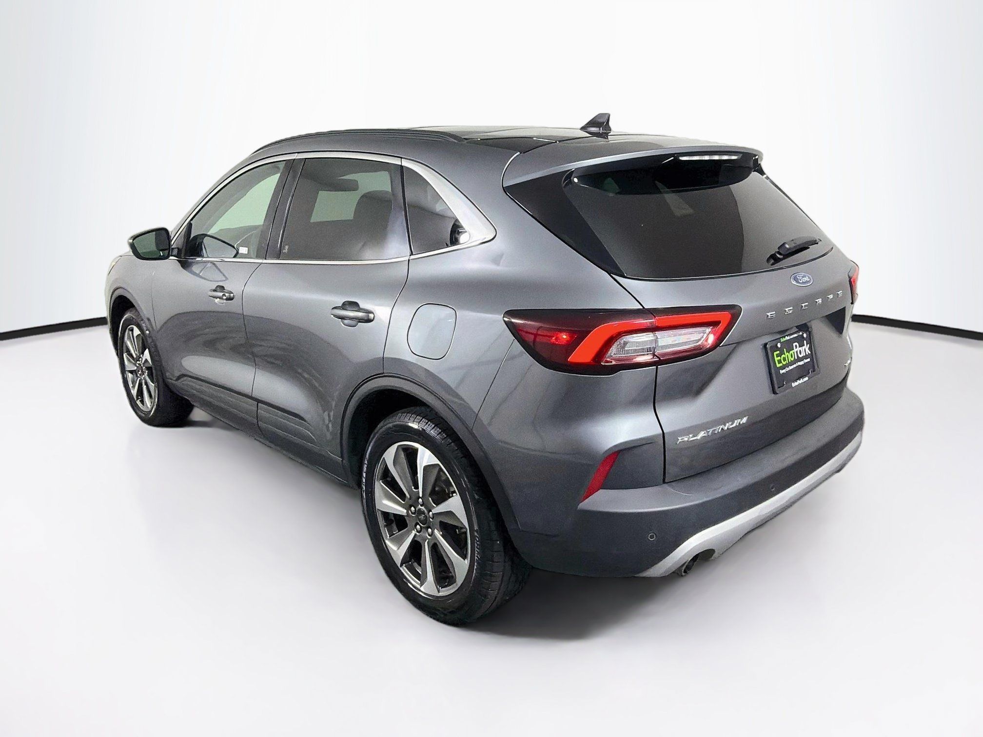 Used 2025 Ford Escape Platinum AWD/4WD image 5