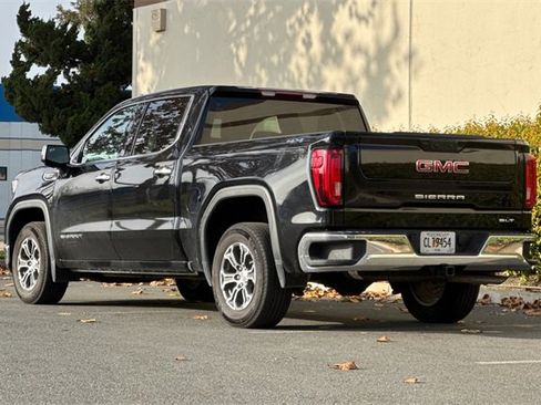 Used 2025 GMC Sierra 1500 SLT image 6