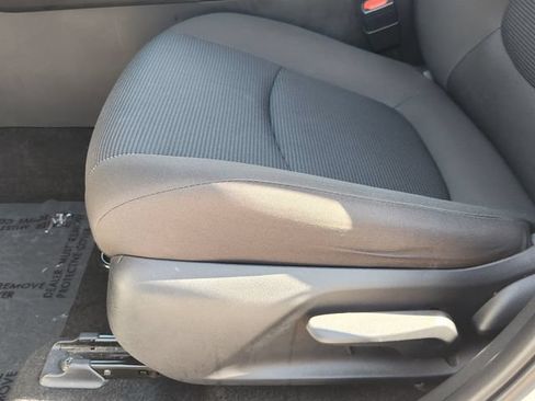 Used 2024 Toyota RAV4 LE AWD/4WD image 18