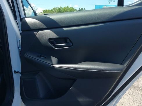 Used 2024 Nissan Sentra SV FWD image 12