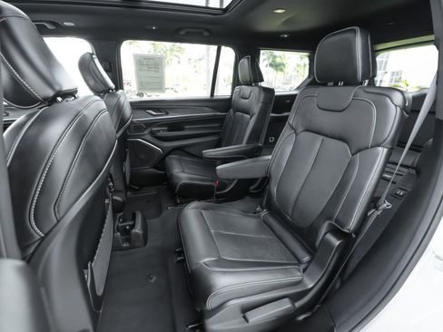 Used 2024 Jeep Grand Cherokee L Overland w/ Trailer Tow Package image 34