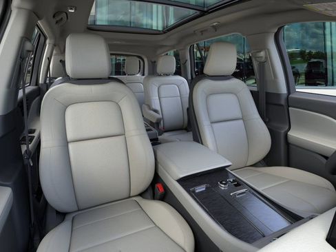 New 2026 Lincoln Aviator Reserve w/ Illumination Package RWD image 10