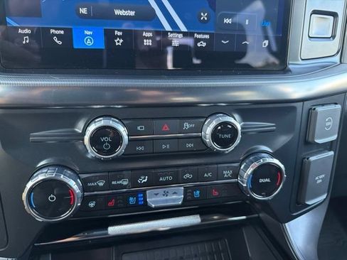 Used 2025 Ford F150 Lariat w/ Equipment Group 502A High AWD/4WD image 24