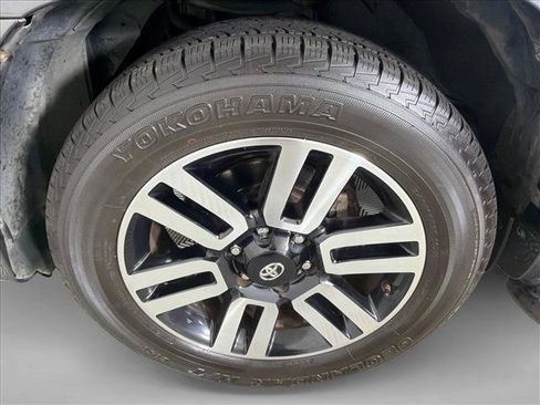 Used 2016 Toyota 4Runner Limited RWD image 13