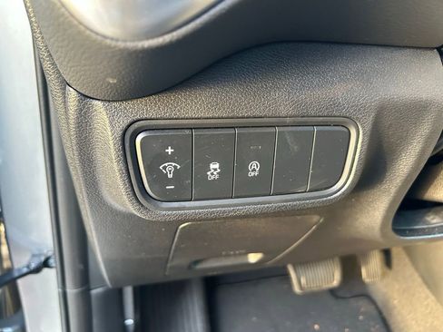 Used 2025 Kia Soul LX image 17