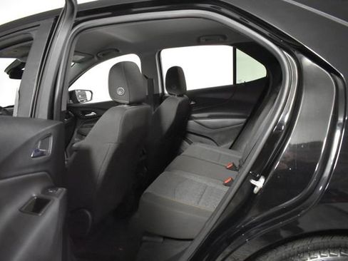 Used 2023 Chevrolet Equinox LT FWD image 29