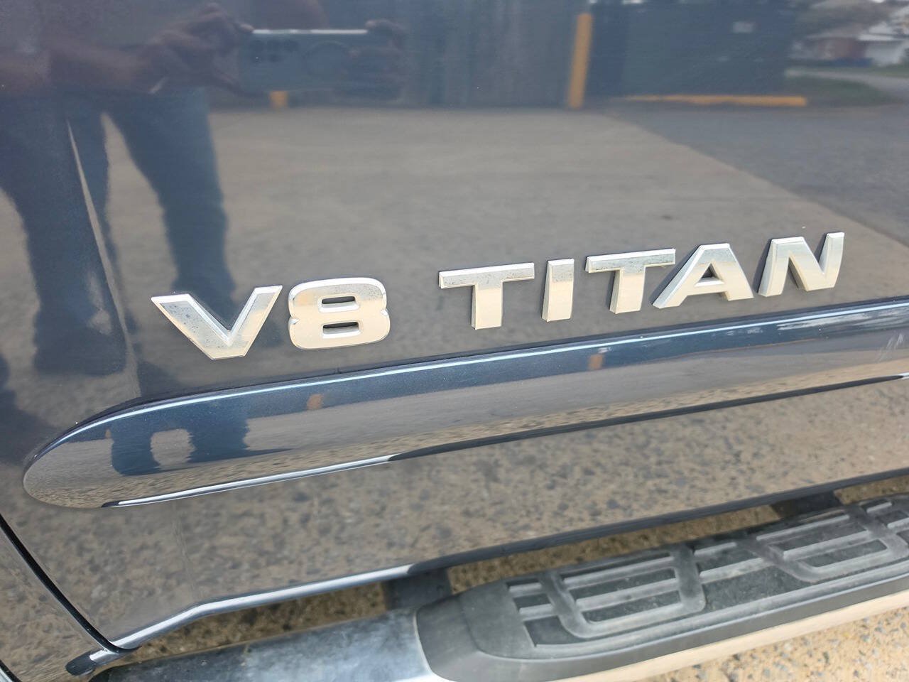 Used 2015 Nissan Titan SV RWD image 43