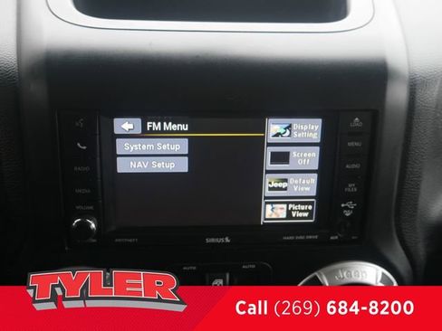 Used 2013 Jeep Wrangler Unlimited Sahara w/ Dual Top Group AWD/4WD image 43