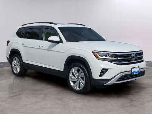 Used 2023 Volkswagen Atlas SE AWD/4WD image 3