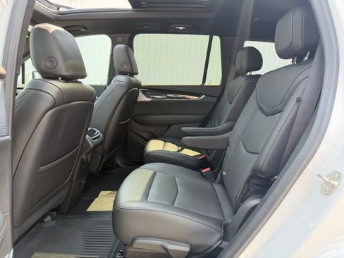 Used 2024 Cadillac XT6 Premium Luxury w/ LPO, Floor Liner Package AWD/4WD image 36